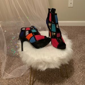 Multi colored High heel Shoe only worn once.